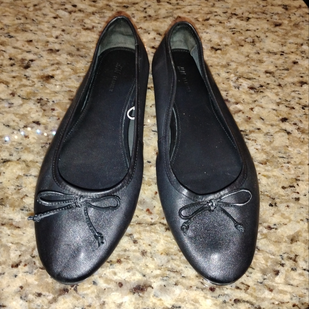 H&M Flats